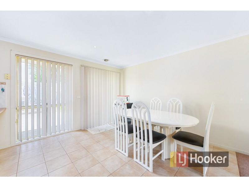 Unit 1/17 Linmac Court, Hampton Park VIC 3976