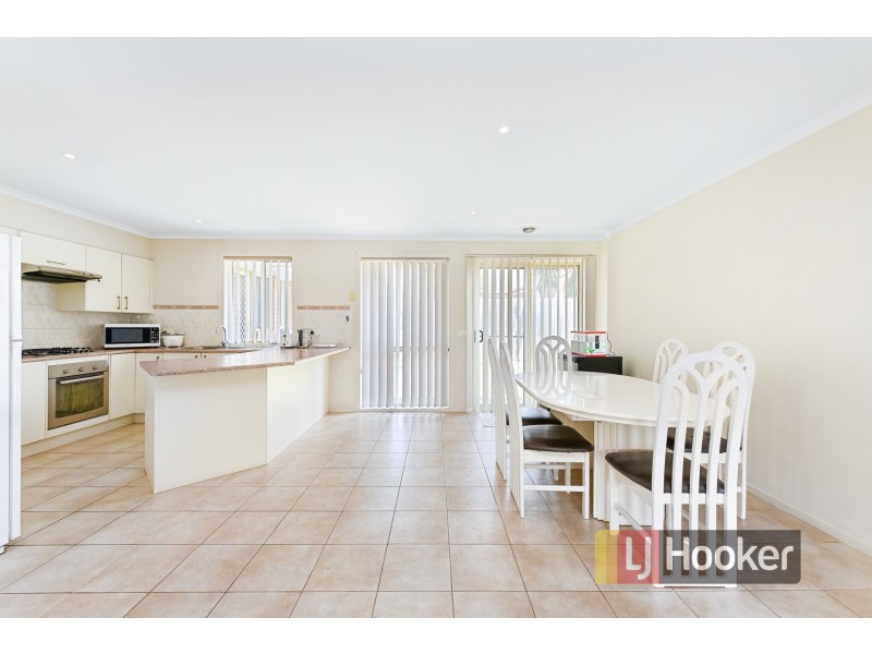 Unit 1/17 Linmac Court, Hampton Park VIC 3976