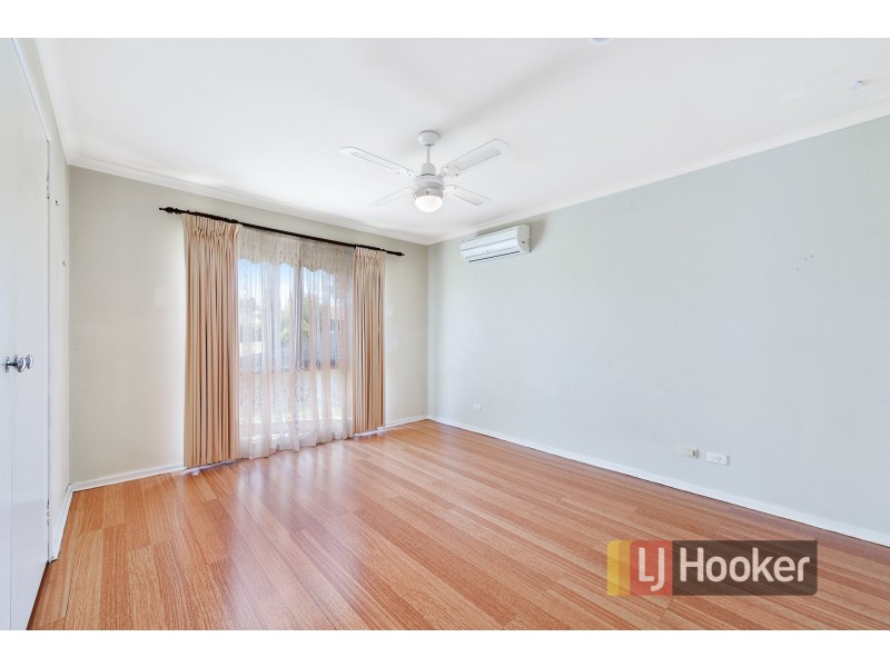 27 Simon Court, Hampton Park VIC 3976