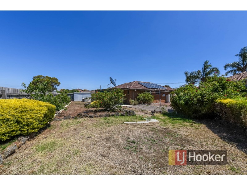 27 Simon Court, Hampton Park VIC 3976
