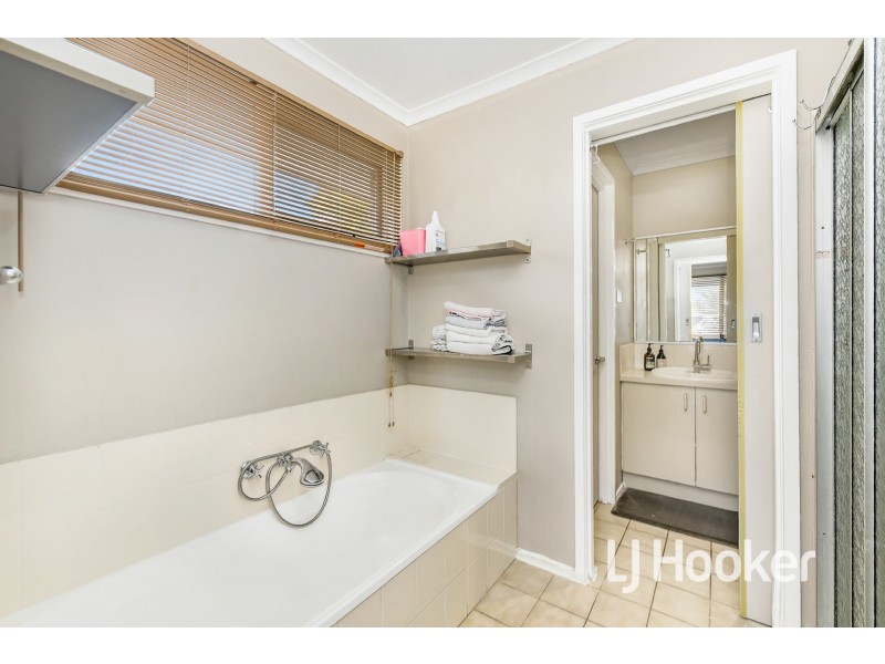 66 Edeys Run, Hampton Park VIC 3976