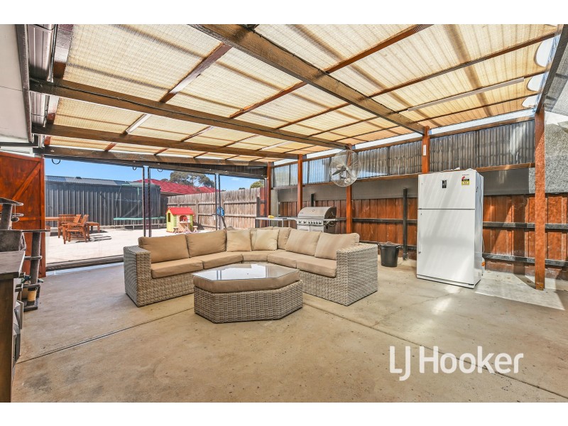 66 Edeys Run, Hampton Park VIC 3976