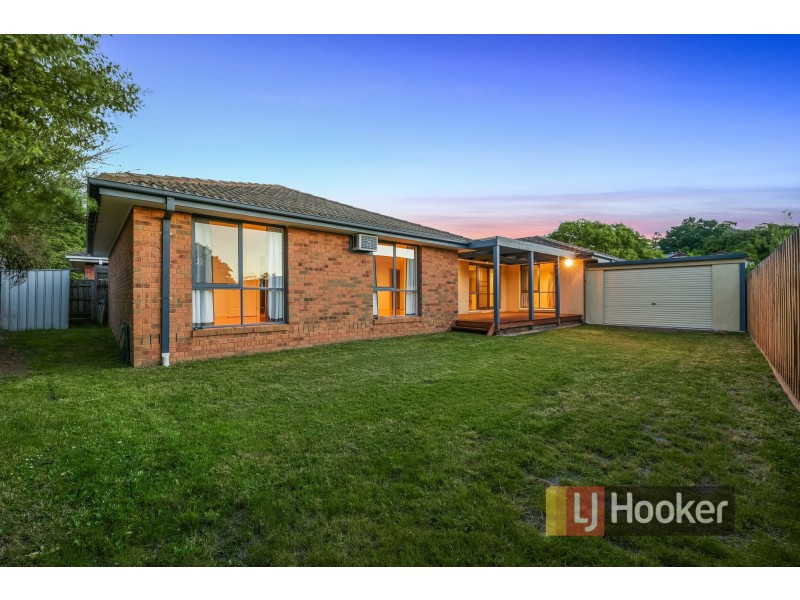 5. Pembroke Court, Berwick VIC 3806