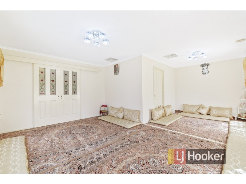 8 Hazeldean Court, Hampton Park VIC 3976