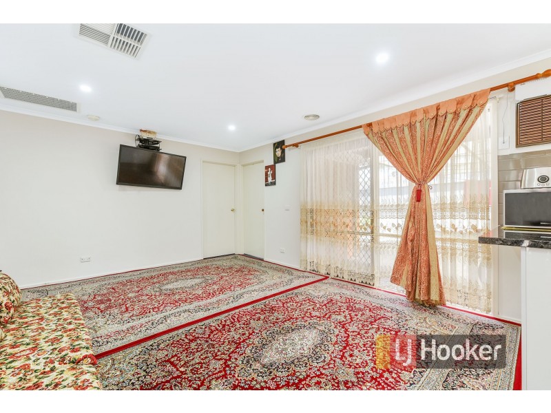 8 Hazeldean Court, Hampton Park VIC 3976