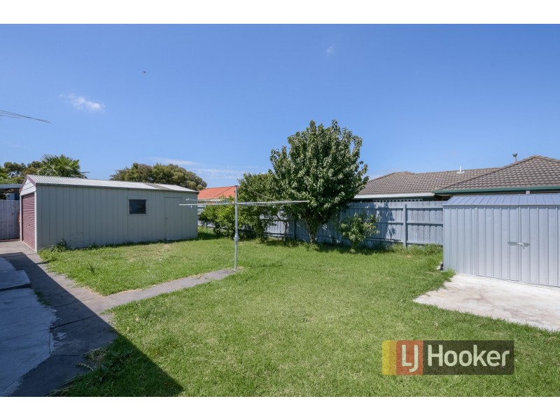 8 Hazeldean Court, Hampton Park VIC 3976