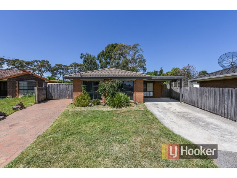 12 Haughton Court, Hampton Park VIC 3976