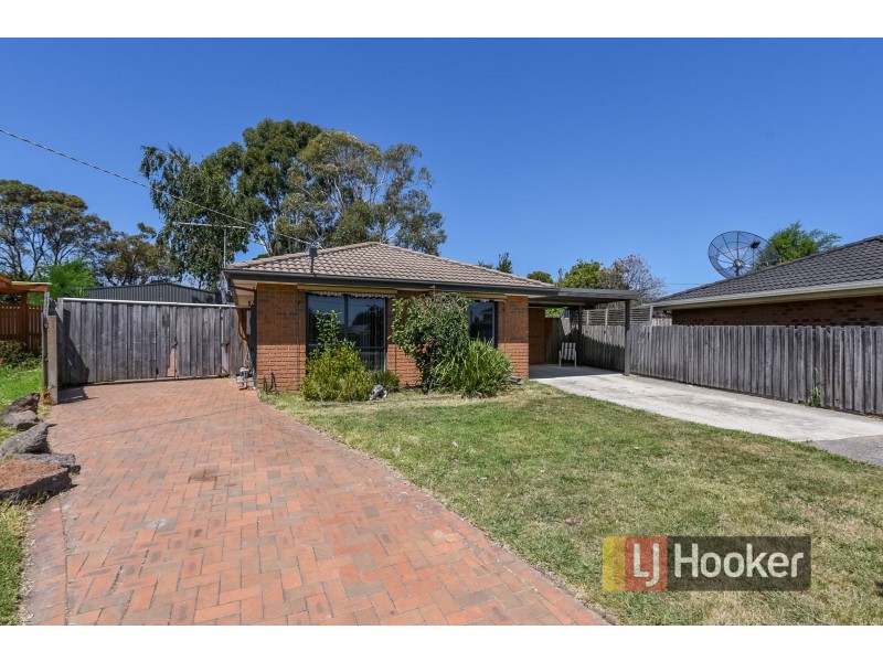 12 Haughton Court, Hampton Park VIC 3976