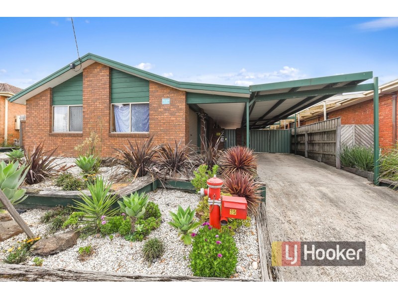 35 Warana Drive, Hampton Park VIC 3976
