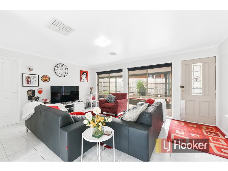 35 Warana Drive, Hampton Park VIC 3976