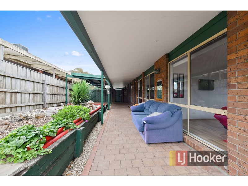 35 Warana Drive, Hampton Park VIC 3976