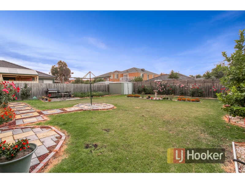 23 Camberwell Drive, Narre Warren VIC 3805