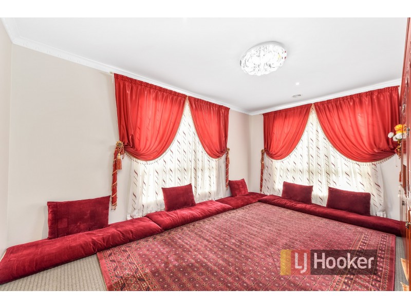 4 Trevino Way, Cranbourne North VIC 3977