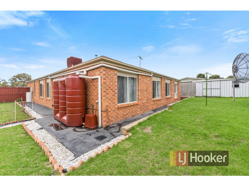 4 Trevino Way, Cranbourne North VIC 3977