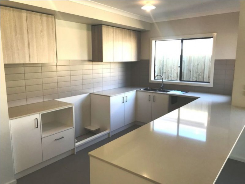 Lot 260 Fiorelli Boulevard, Cranbourne East VIC 3977