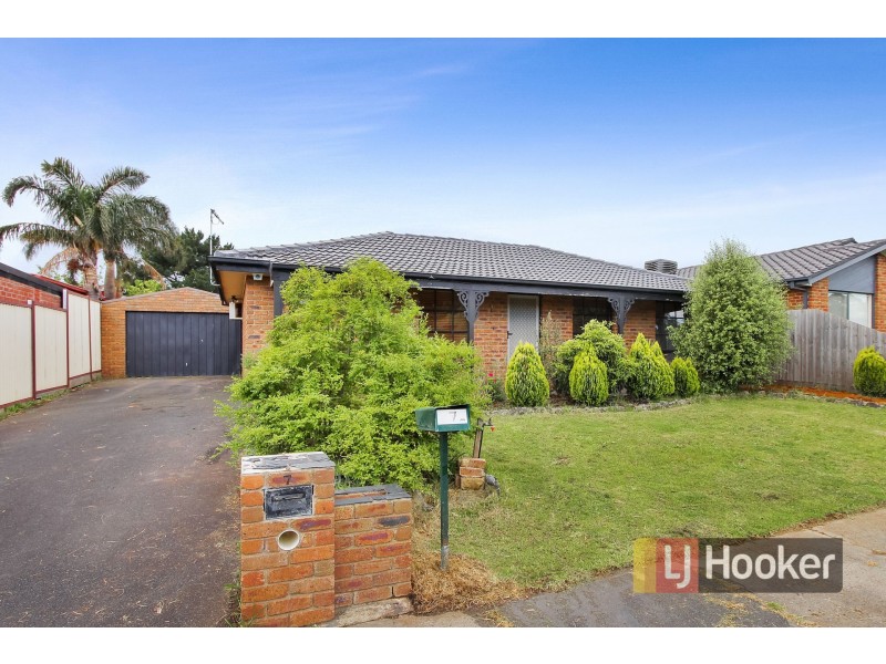 7 Beckington Crescent, Hampton Park VIC 3976