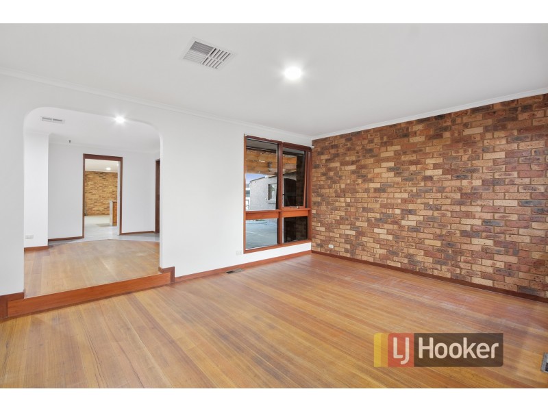 9 Lorraine Court, Hampton Park VIC 3976