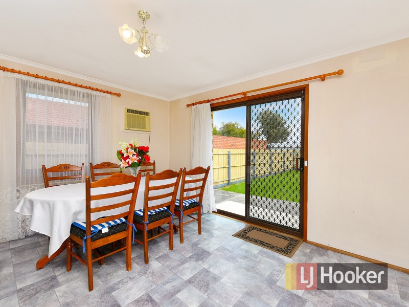 44 Girvan Circuit, Endeavour Hills VIC 3802