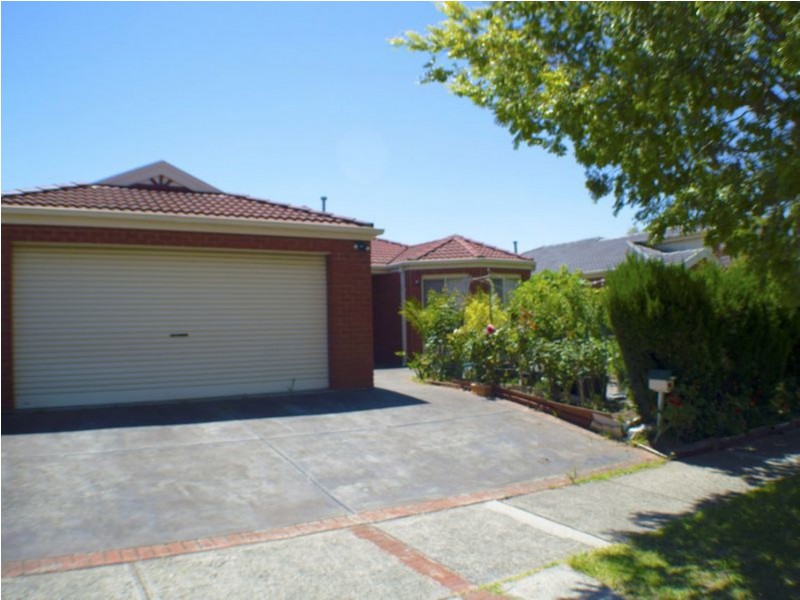 6 Stream Walk, Hallam VIC 3803