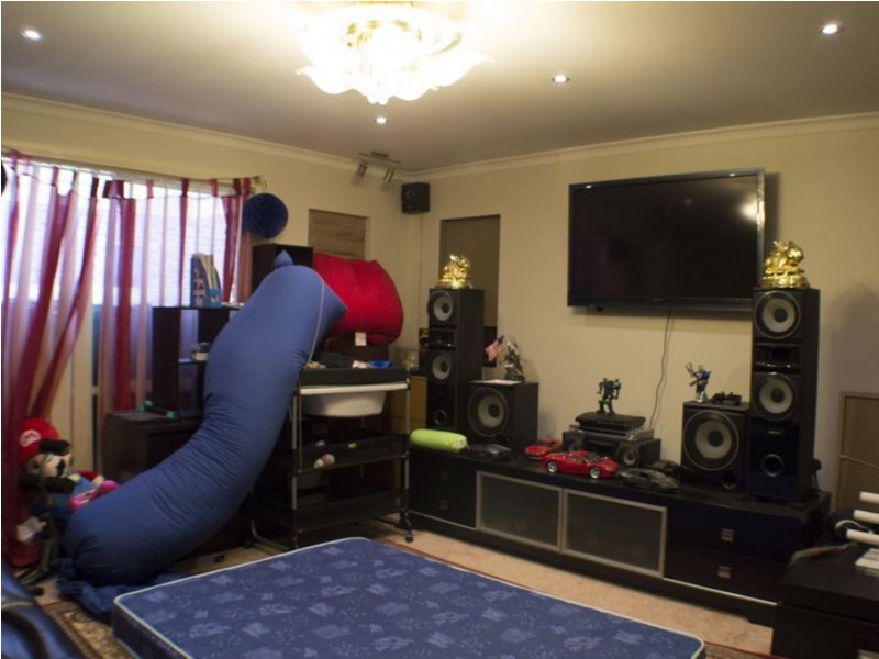 6 Stream Walk, Hallam VIC 3803