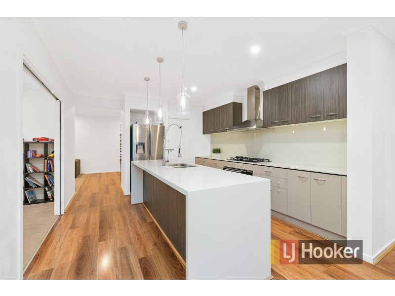 258 Casey Fields Boulevard, Cranbourne East VIC 3977