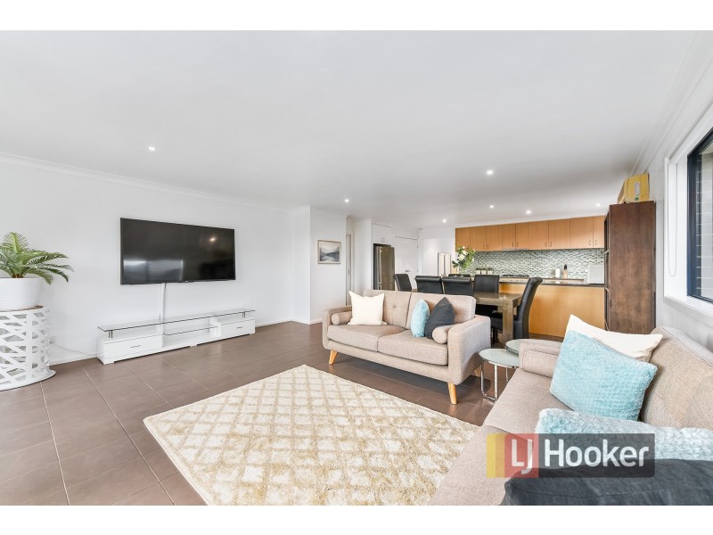 17 Seville Street, Pakenham VIC 3810