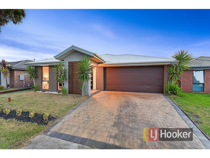17 Seville Street, Pakenham VIC 3810