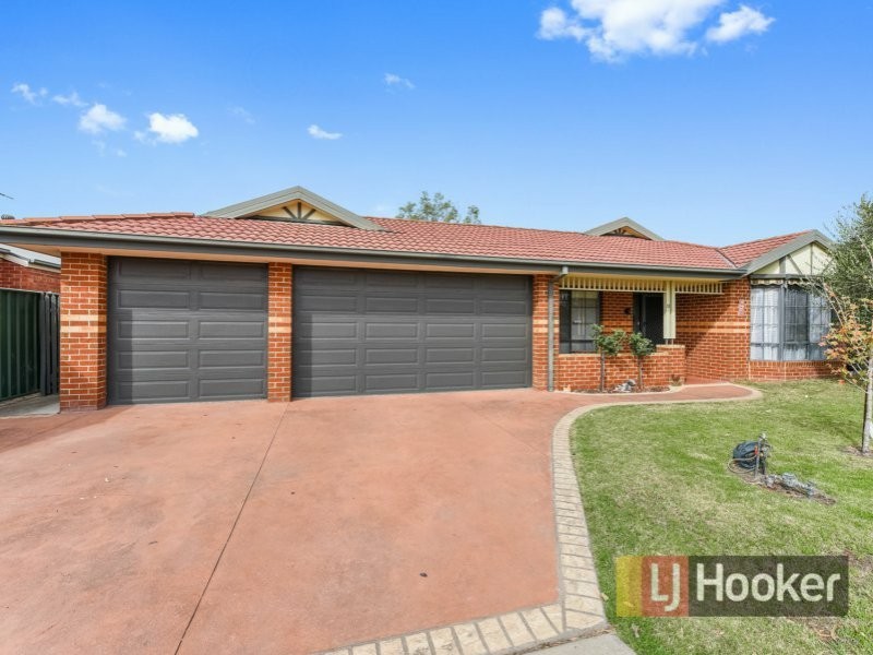 11 Galway Place, Cranbourne VIC 3977