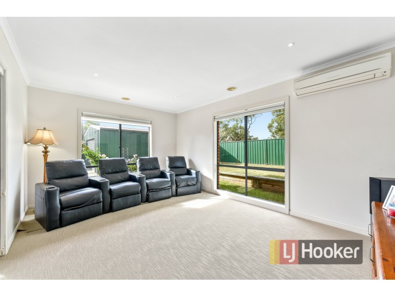 11 Galway Place, Cranbourne VIC 3977