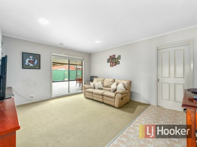 11 Galway Place, Cranbourne VIC 3977
