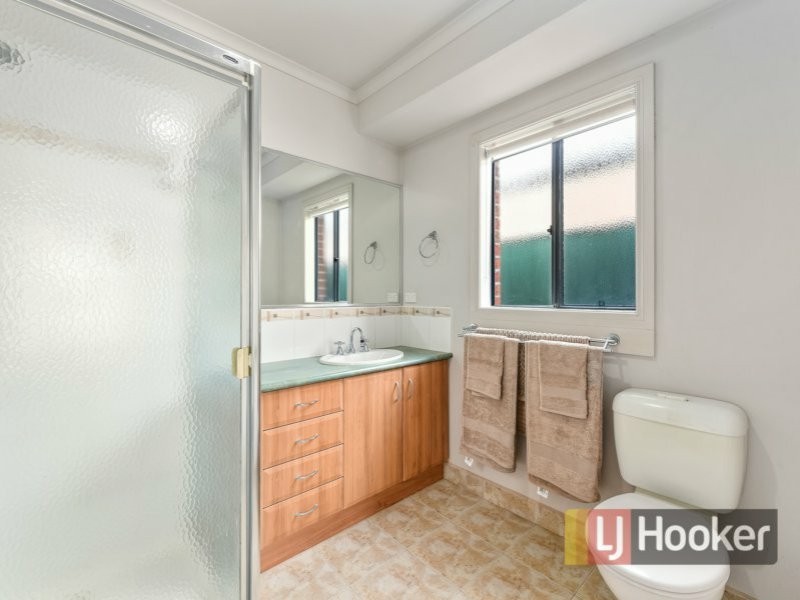 11 Galway Place, Cranbourne VIC 3977
