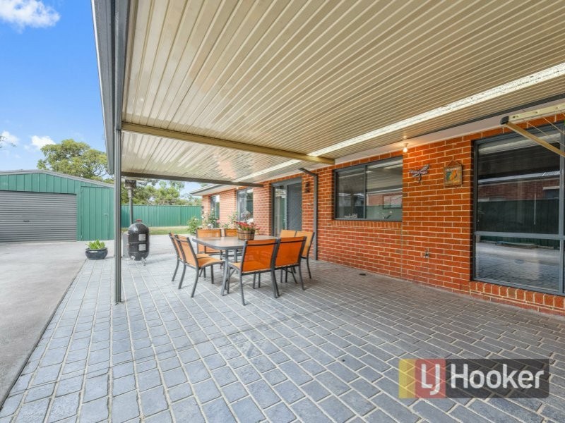 11 Galway Place, Cranbourne VIC 3977