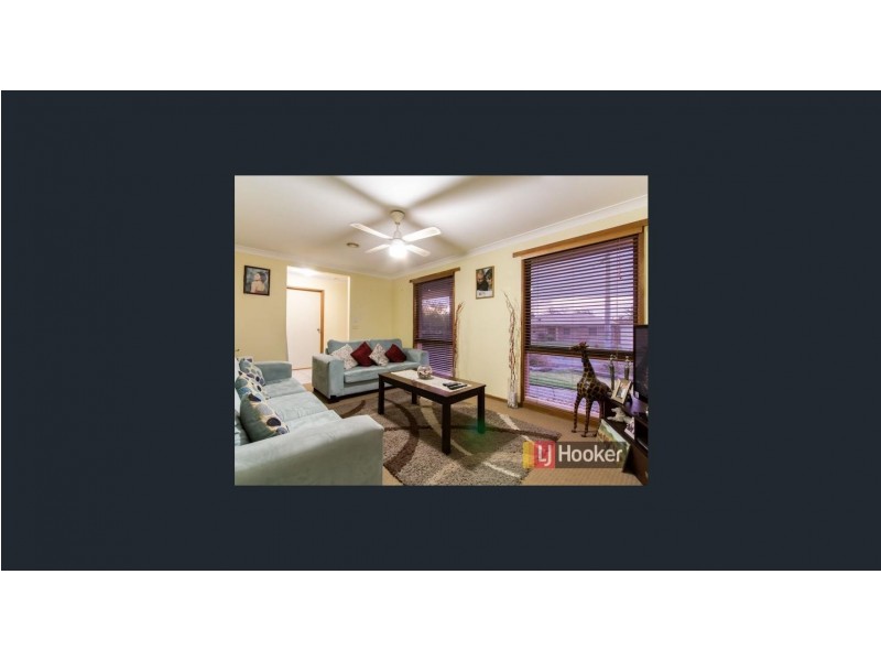 24 General Joshua Drive, Hampton Park VIC 3976