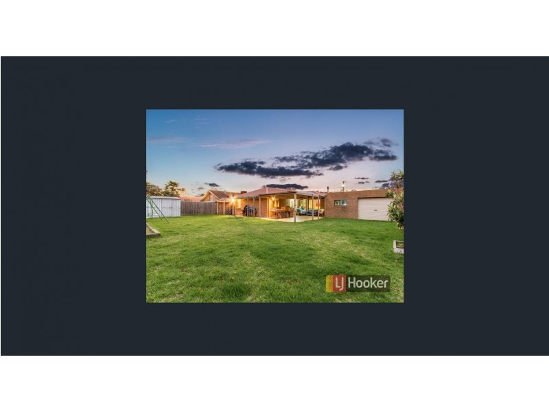 24 General Joshua Drive, Hampton Park VIC 3976