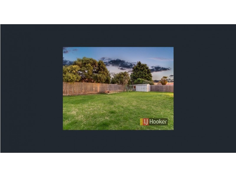 24 General Joshua Drive, Hampton Park VIC 3976