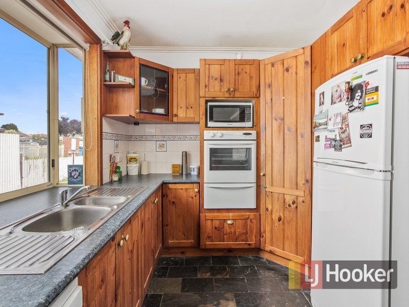 41 Somerville Road, Hampton Park VIC 3976