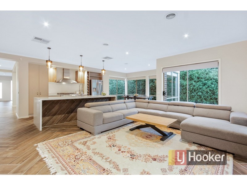 106 Bridgewater Boulevard, Berwick VIC 3806