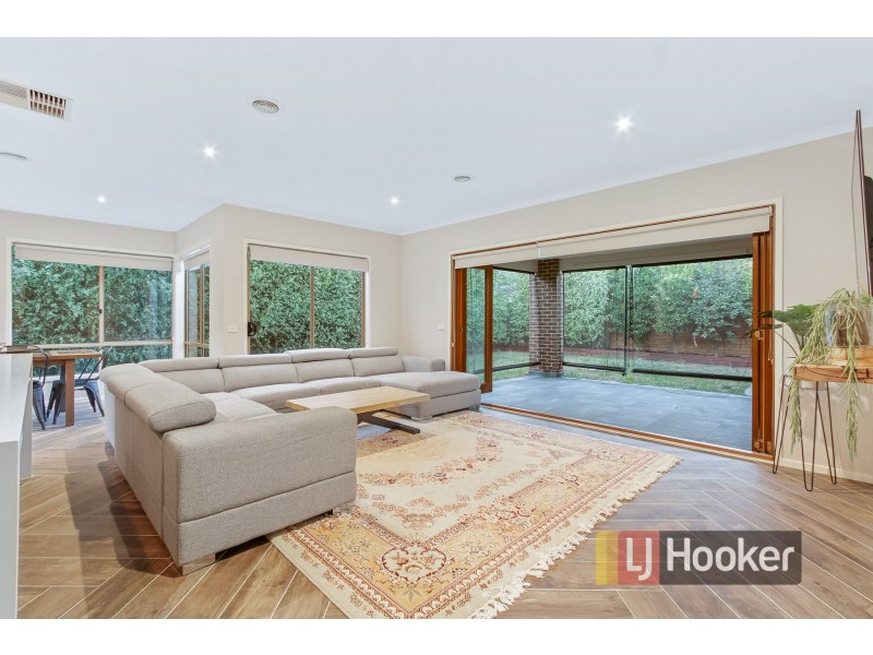 106 Bridgewater Boulevard, Berwick VIC 3806