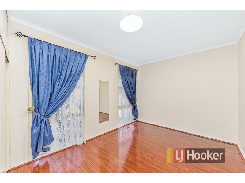 22 Village Drive, Hampton Park VIC 3976