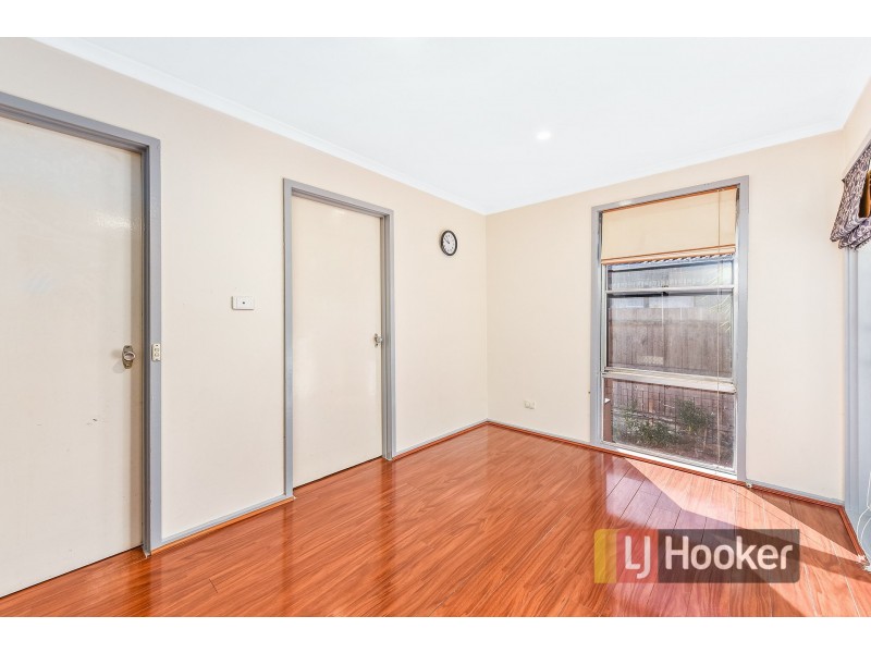 22 Village Drive, Hampton Park VIC 3976