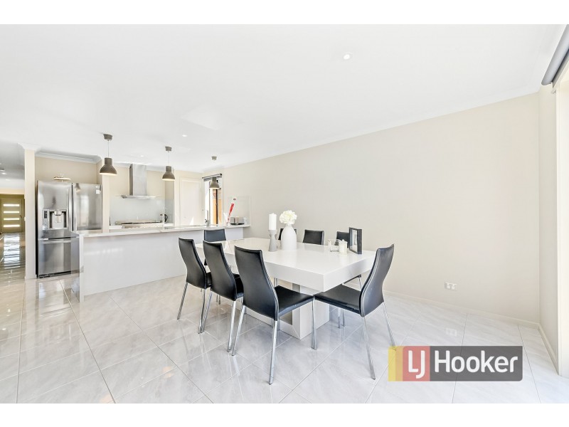 5 Beaver Terrace, Lynbrook VIC 3975