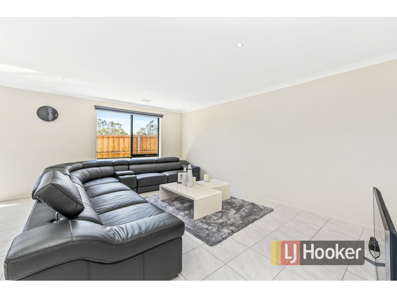 5 Beaver Terrace, Lynbrook VIC 3975