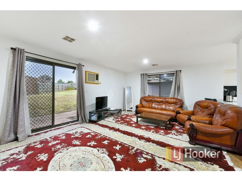 14. Wynette Close, Hampton Park VIC 3976