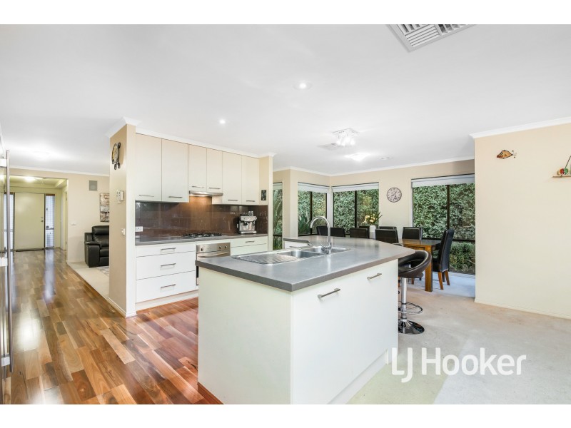 7 Sugar Bush Drive, Lynbrook VIC 3975
