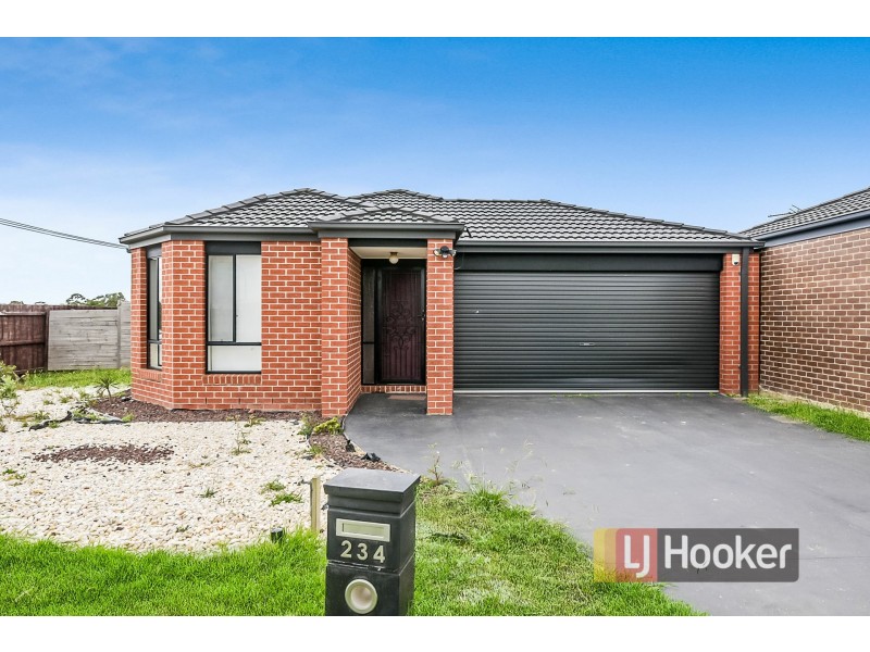 234 Evans Road, Cranbourne West VIC 3977