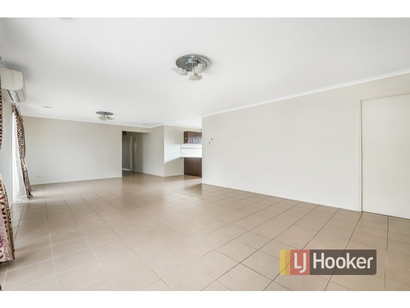 234 Evans Road, Cranbourne West VIC 3977