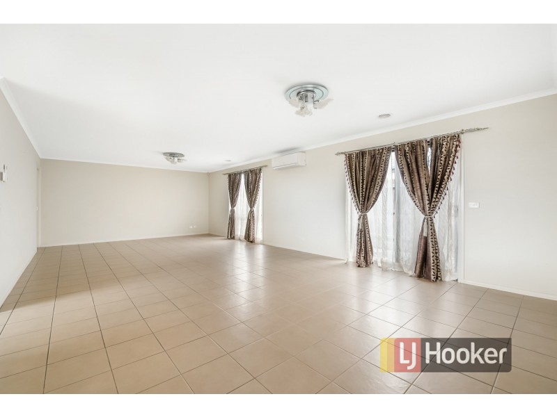 234 Evans Road, Cranbourne West VIC 3977