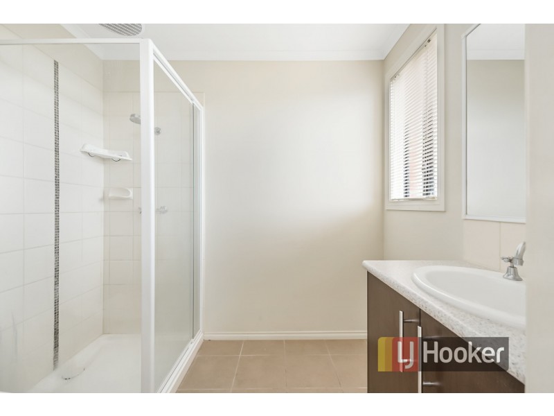 234 Evans Road, Cranbourne West VIC 3977