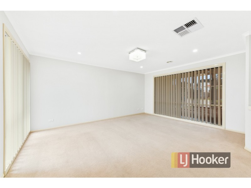 24. Maculata Drive, Cranbourne West VIC 3977