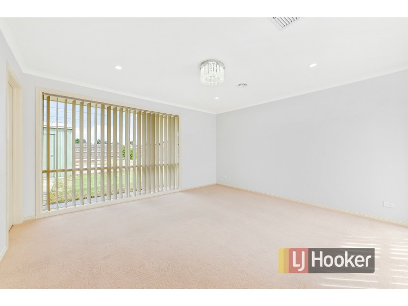 24. Maculata Drive, Cranbourne West VIC 3977